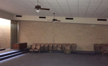 Meeting room
Before renovations
